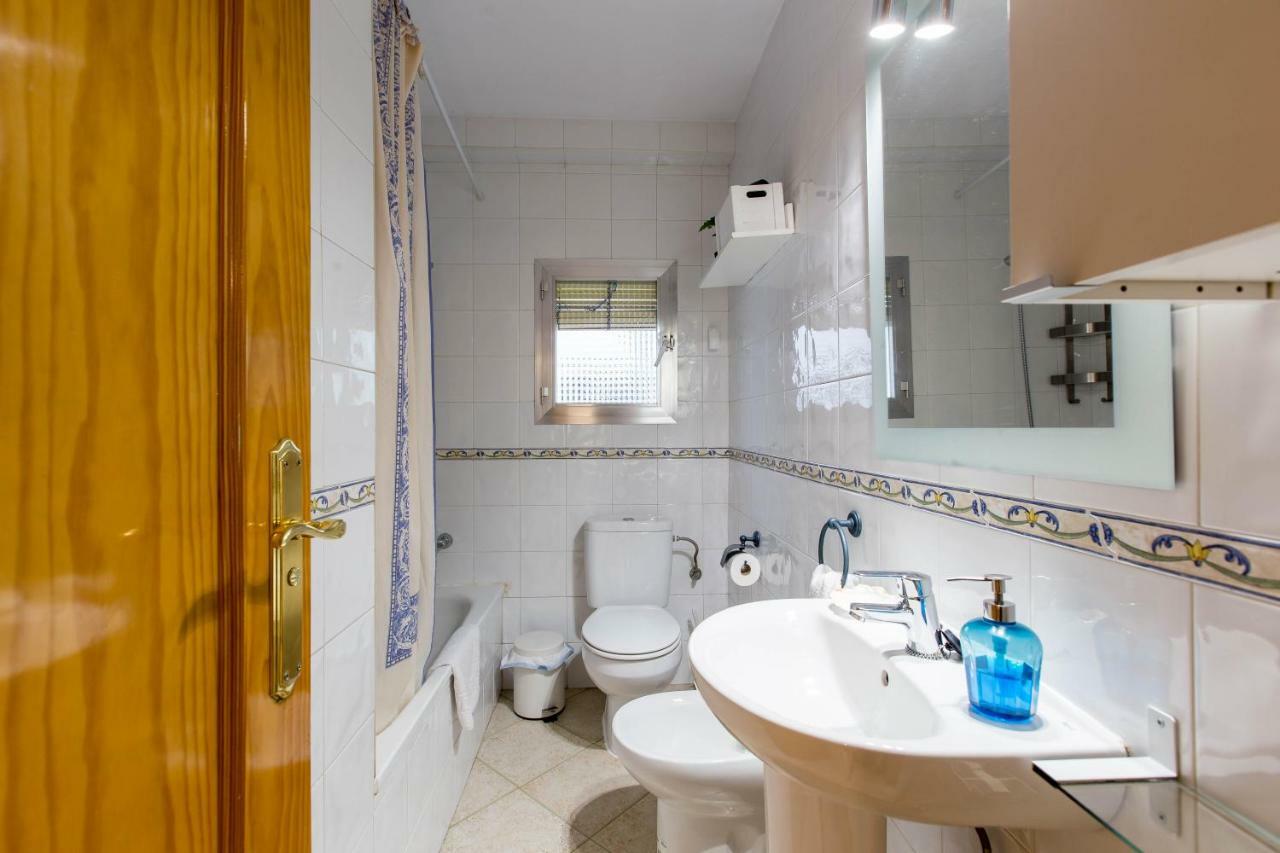 מדריד 3 Habitaciones Apartamento Temporada Lucero 3 Habitaciones מראה חיצוני תמונה