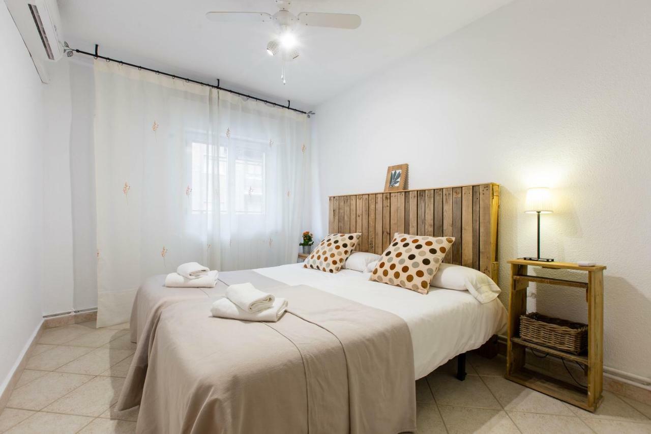מדריד 3 Habitaciones Apartamento Temporada Lucero 3 Habitaciones מראה חיצוני תמונה